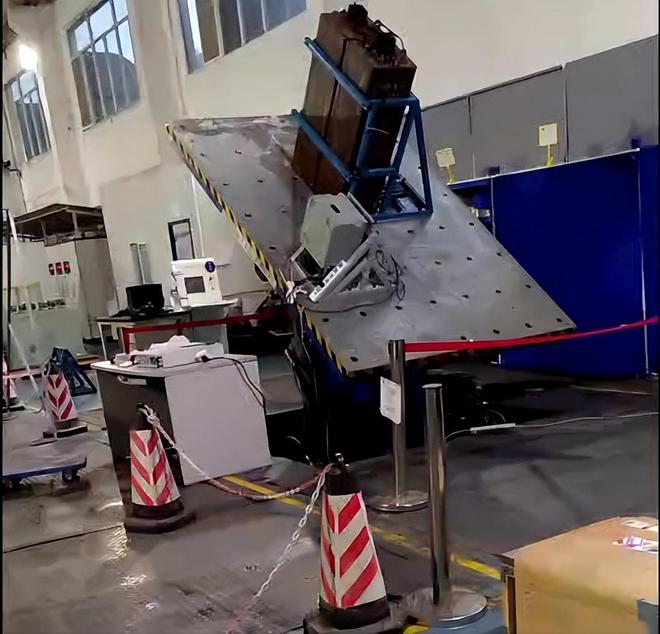 機電設備傾斜和搖擺試驗臺設計方案(圖1)