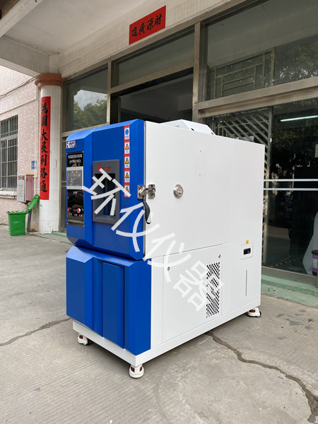 汽車零部件用恒溫恒濕試驗(yàn)箱 汽車零部件用恒溫恒濕試驗(yàn)箱