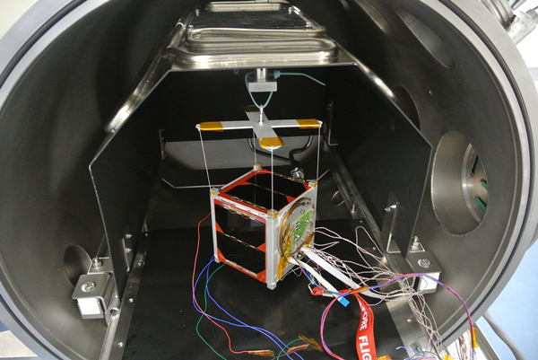空間熱真空試驗艙在航天器元器件的應用(圖2)